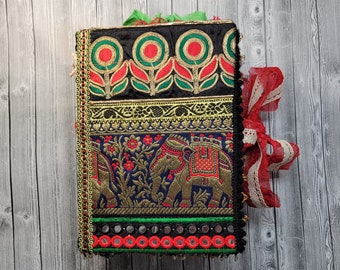 1点もの＊ ジャンクジャーナル ( 苺レッド♡チェック) Red and Black Boho Junk Journal - Exotic Chunky Boho Style