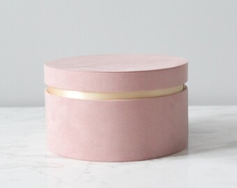 Round gift hot sale tins