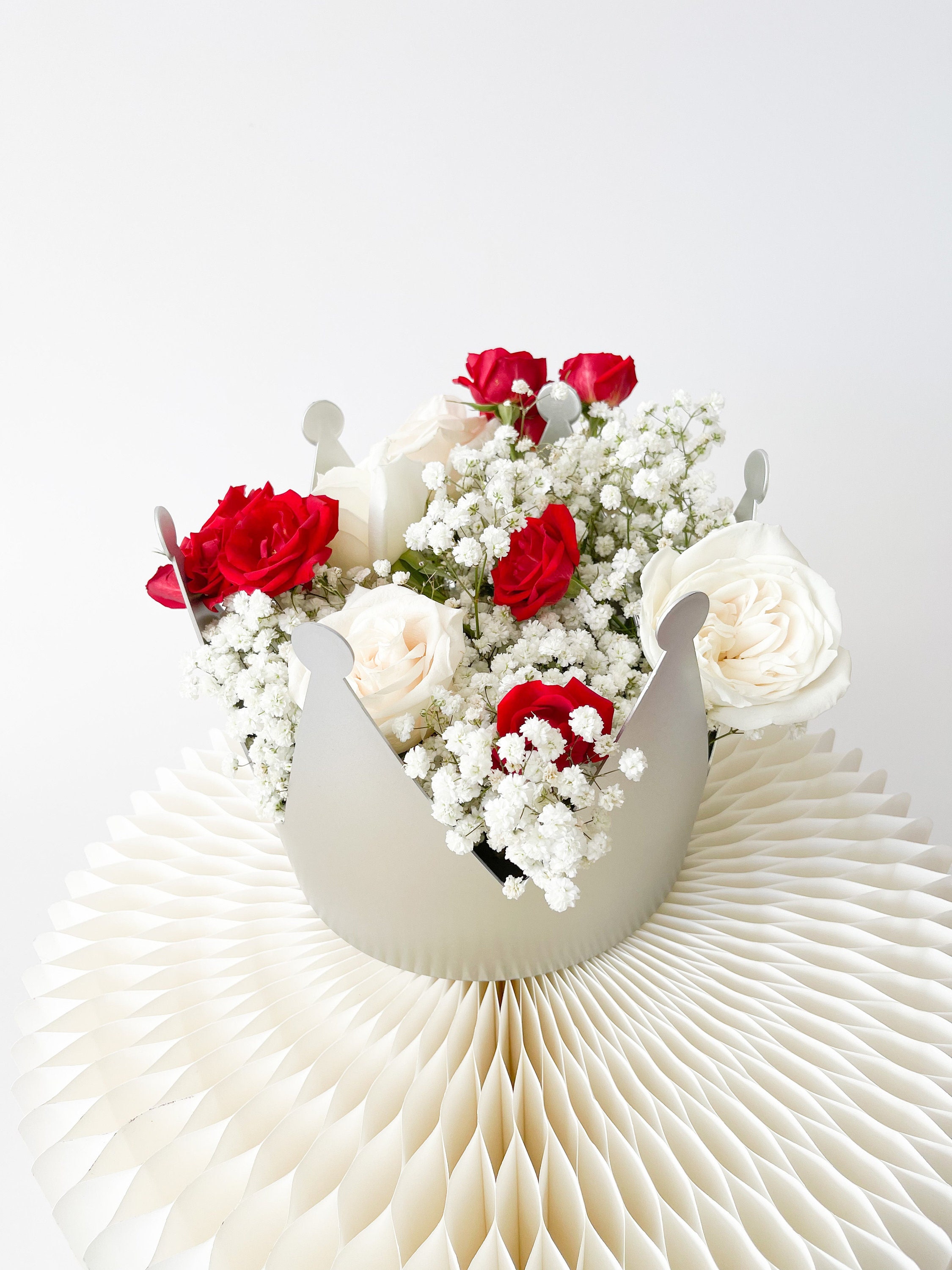 Flower Arrangement Plastic Steel Crown Boxes Rose Bouquet Gift Packaging  Box Birthday Wedding Party Decoration Centerpiece