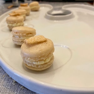 Cinnamon Toast Crunch Macarons