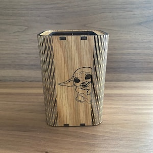 Pencil/Pen holder, desk accessories,