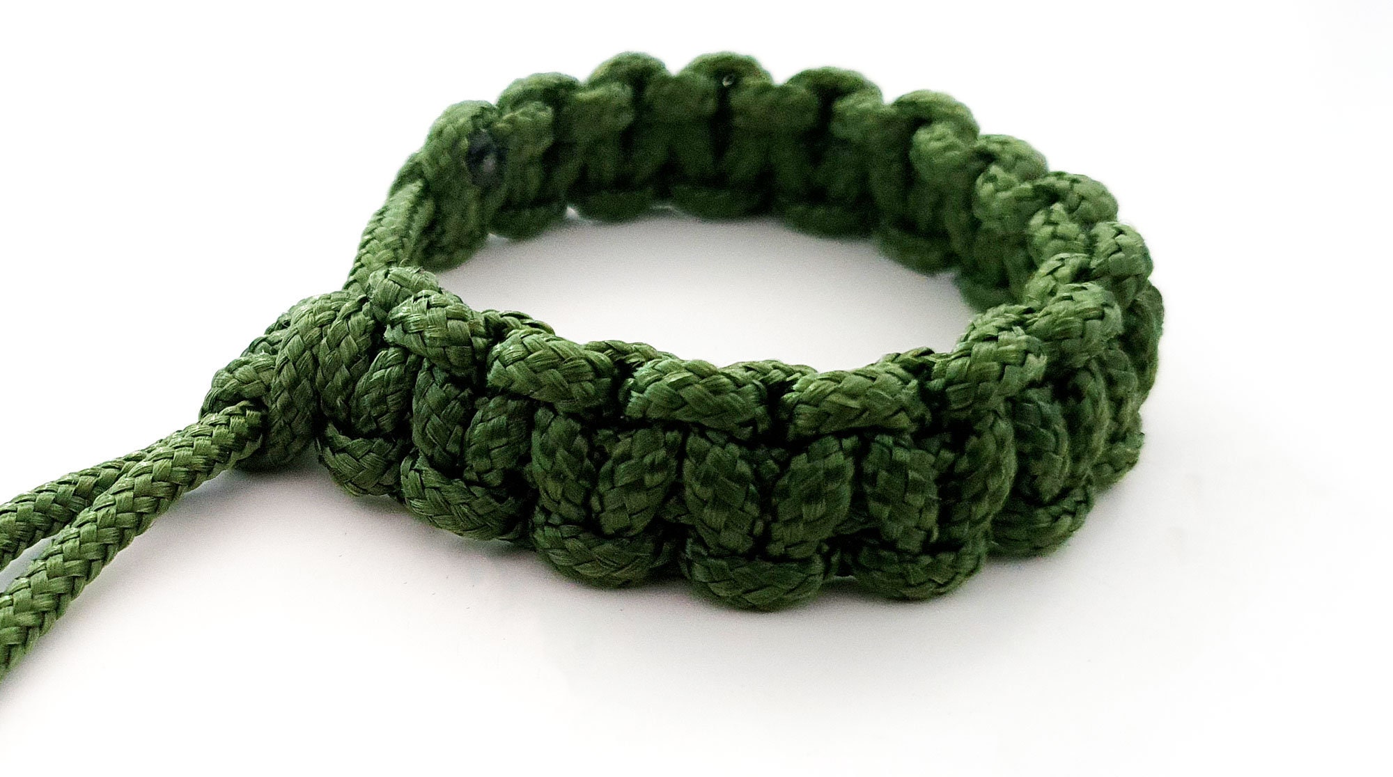 Mad max style paracord bracelet Clearance