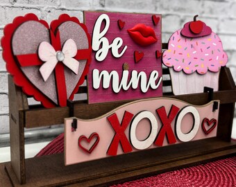 XOXO Día de San Valentín: Estantería/vagón intercambiable, bandeja decorativa escalonada