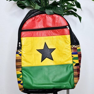 Mochila de piel sintética acolchada con estampado africano Ankara Kente de gran capacidad fabricada en Ghana
