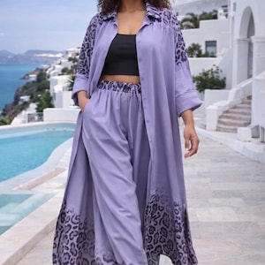 May include: A rustic wooden sign with the text "Welcome to our home" in a handwritten style. The sign features a distressed finish and a simple, inviting design, perfect for a front porch or entryway.