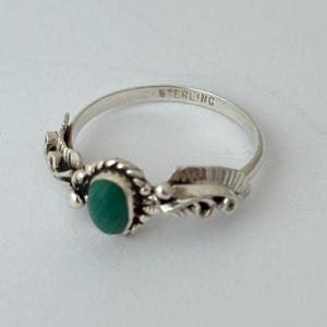 Vintage Mid-Century 925 Sterling Silver Ring with Green Malachite Size 5