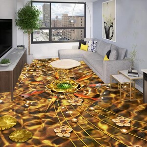 Könnte beinhalten: Ein 3D-Bodenmuster mit einer goldenen und grünen Lotusblume in der Mitte, umgeben von goldenen Linien und orangefarbenen Fischen. Das Muster befindet sich auf einer wellenförmigen Wasseroberfläche mit goldenen Seerosen und goldenen Perlen.