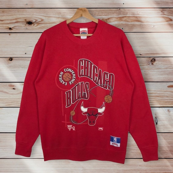 Buy Chicago Bulls Crew-Neck T-shirt with Long Sleeves Online at