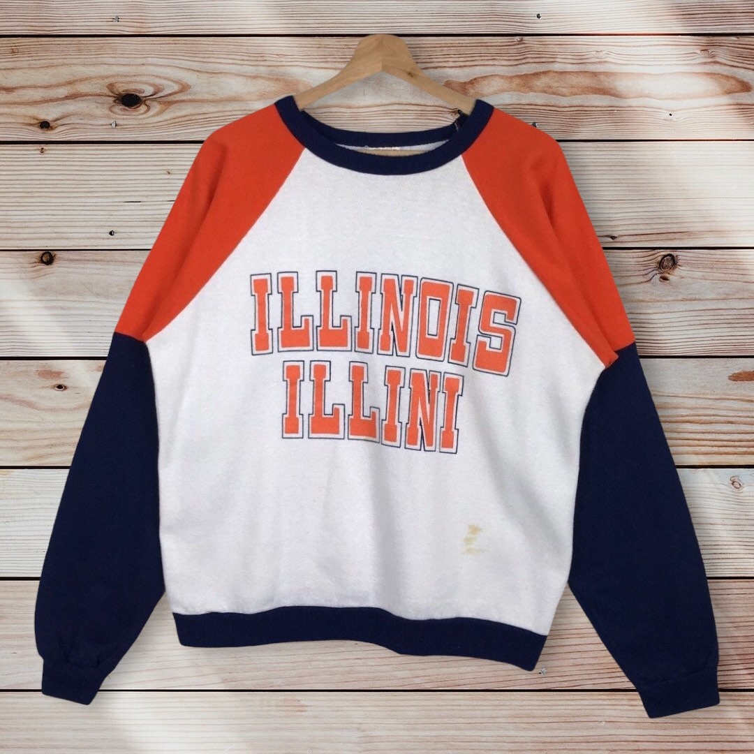 Illinois Fighting Illini Chief Illiniwek Vintage Distressed Off-White Logo  T-Shirt – Gameday Spirit Fanstore