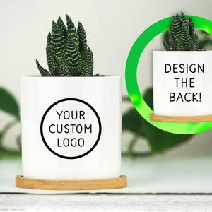 Maceta de doble cara con logotipo empresarial personalizado (A TODO COLOR) - Mini maceta de cerámica blanca de 7,6 cm con bandeja de bambú - Regalo corporativo - Regalo de empresa