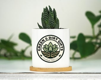 Jardinière avec logo d&#39;entreprise personnalisé - 3 pouces pot en céramique blanche avec plateau en bambou - cadeau d&#39;entreprise personnalisé - cadeau d&#39;entreprise - cadeau de collègue