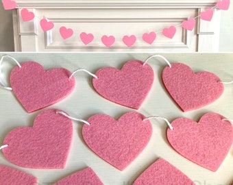 Pink Felt Hearts Banner / Valentine's Day Handmade Garland / Aesthetic Romantic Bunting / Home Decor Mantel Wall Hanging / Cute Decoration
