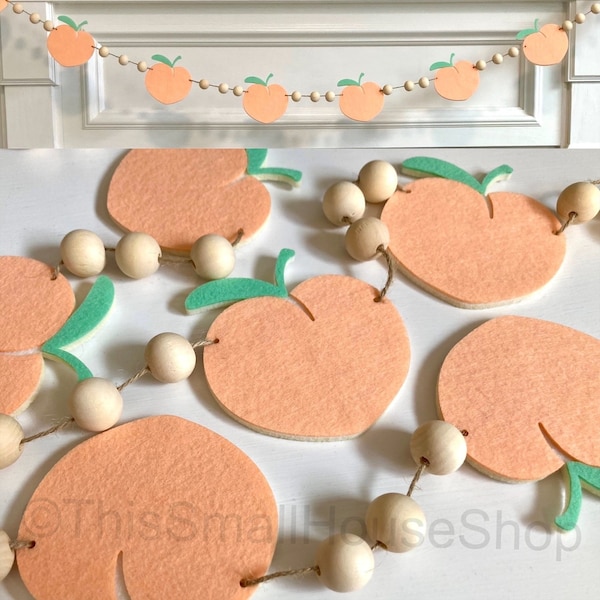 Peaches Peaches Garland / Summer Peach Home Decor / Felt Peaches Banner and Wood Beads / Modern Farmhouse Wall Decorations / Boho Bunting