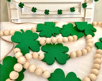 St. Patrick's Day Garland / Wood Beads and Green Felt Shamrocks for Mantel / Cottagecore Home Decor Banner / Lucky Farmhouse Mantle Bunting