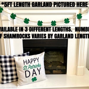 St. Patrick's Day Garland / Wood Beads and Green Felt Shamrocks for Mantel / Cottagecore Home Decor Banner / Lucky Farmhouse Mantle Bunting Bild 4