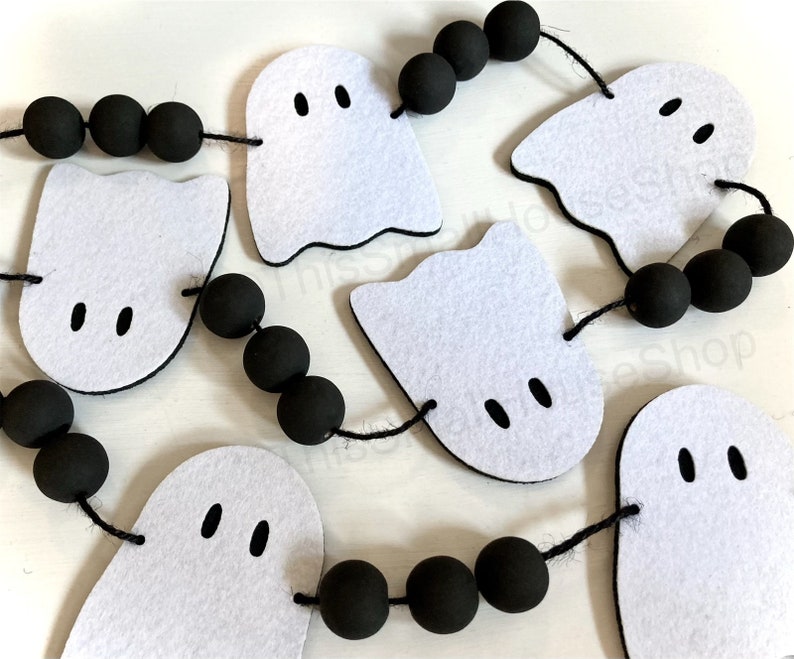 Cute Felt Ghost Garland / Handmade Halloween Banner / Spooky Season Home Decor / Farmhouse Bunting for Mantel / Adorable Ghosties Decoration image 3