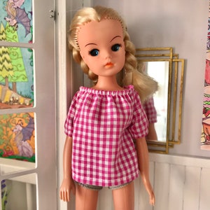 Loose Fit Blouse Top for Sindy 10-12 Fashion Dolls, Gingham image 2