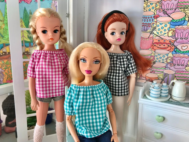 Loose Fit Blouse Top for Sindy 10-12 Fashion Dolls, Gingham image 1