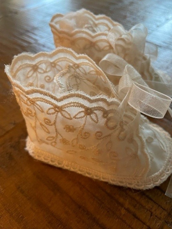 Baby Booties Lace