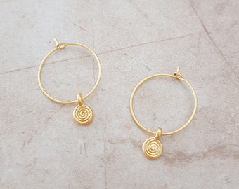 Handgemaakte vergulde spiraalvormige oorringen: boho-sieraden