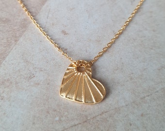 Hartbedelketting, minimale 14k vergulde hanger, alledaagse sieraden