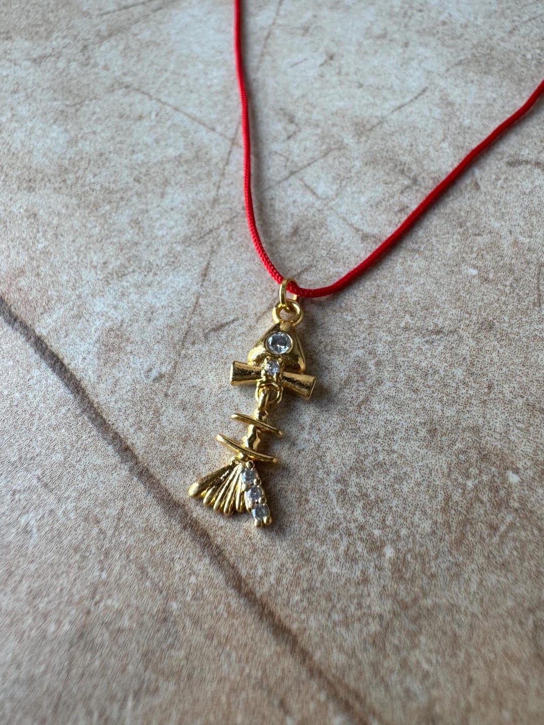 Fish Roe Pattern Chain Articulated Fish Necklace – Red String Moving Pendant – 14k Gold Plated ...