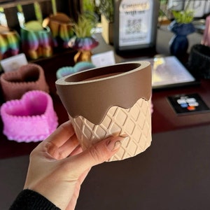 5-Zoll-Waffel Kegel Pflanzer | Eistüte Blumentopf | Moderner Übertopf | 3D gedruckte Pflanzgefäße | Modernes Wohndekor