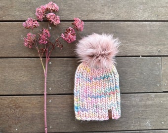 Bonnet tricoté main | Bonnet d'hiver épais | Pompon en fausse fourrure | Laine mérinos