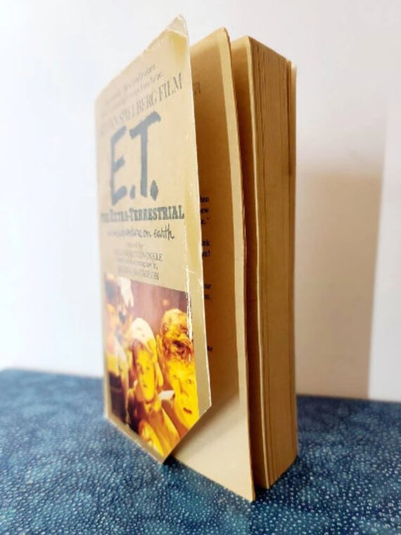 Vintage E.T. the Extra-terrestrial Book - 1982 Second Edition