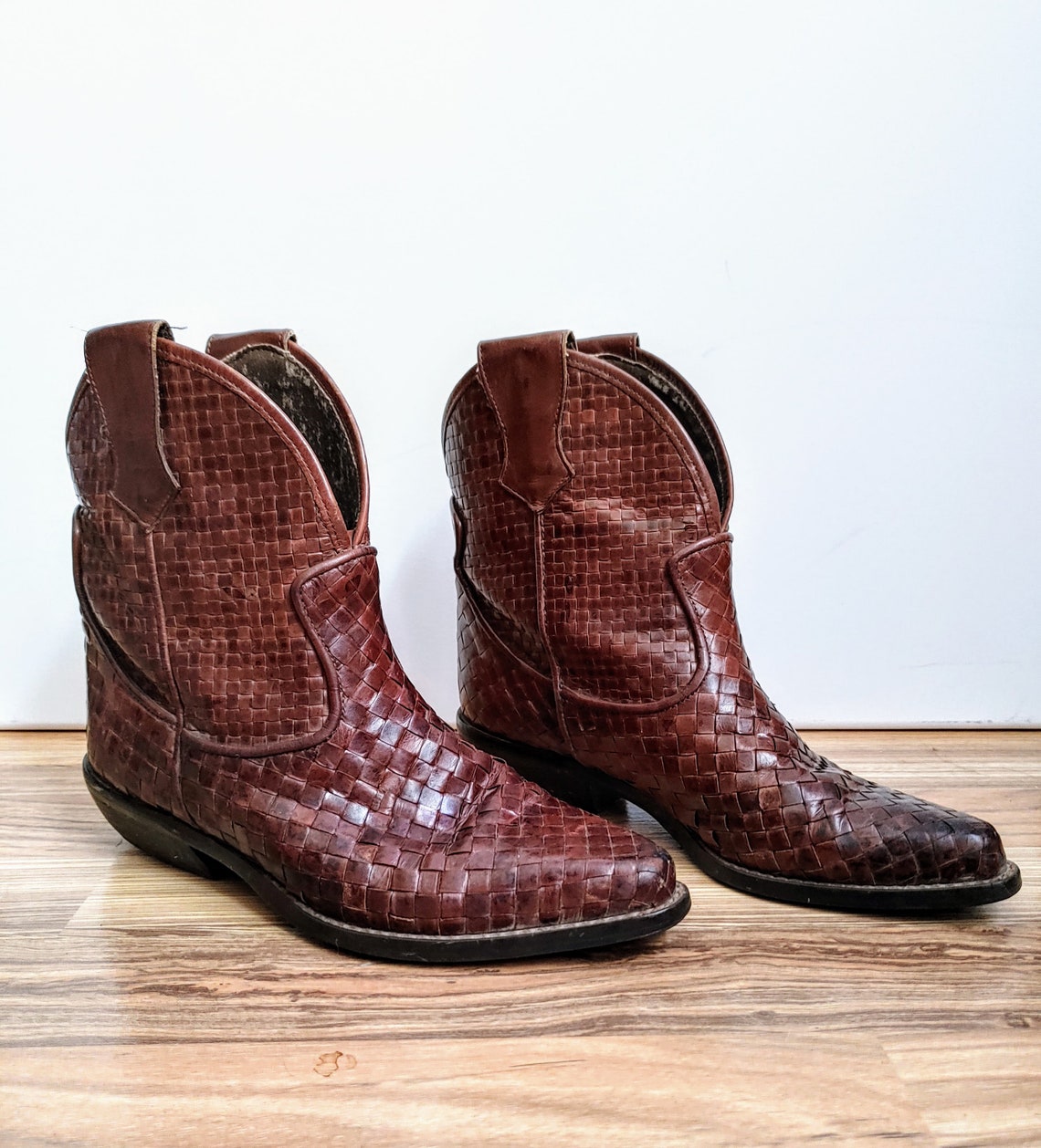 enzo angiolini leather boots