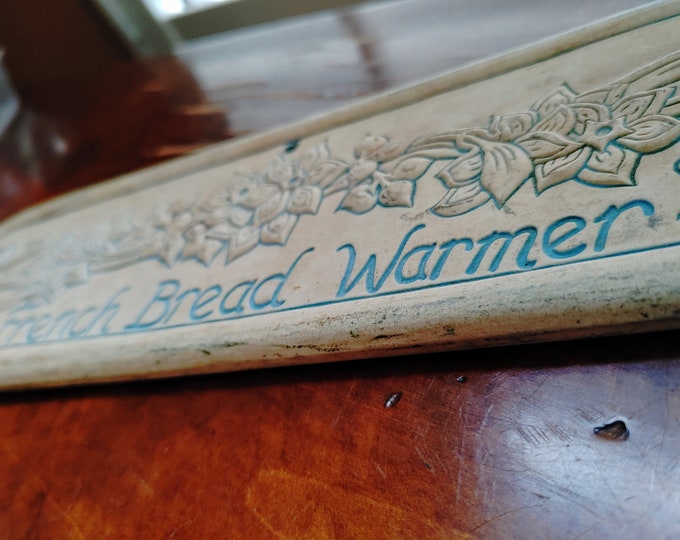 French Bread Warmer Kitchen Pottery by Lyn Ulick 1991 Heart Land