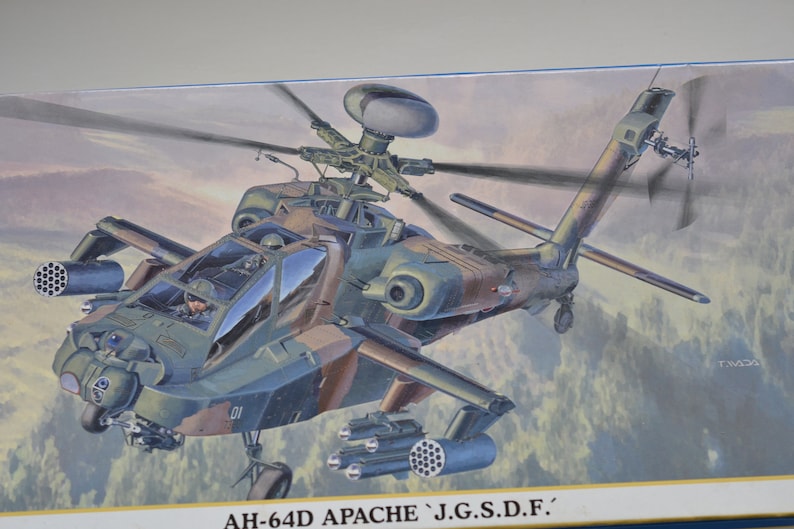 Kit #597 Model AH-84D APACHIE Helicopter J.D.S.D.F