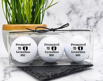 Promoted to Grandma, Custom Golf Balls, Pregnancy Reveal, New Grandma Gift, Pregnancy Announcement, Personalized Golf Ball, Gift For Grandma