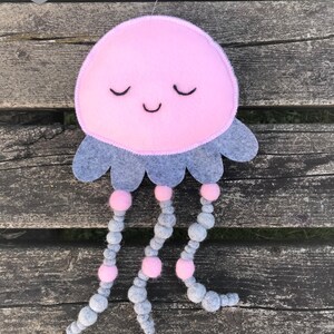 Linda medusas de pompón de fieltro decoración colgante de | Etsy