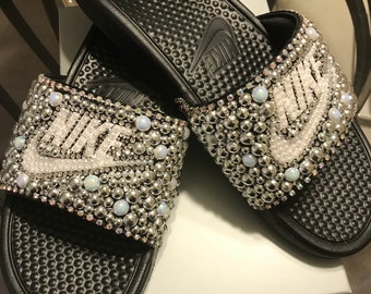 nike diamond slides