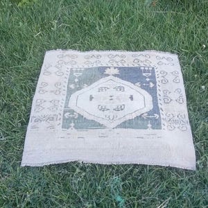 Handmade rug, Turkish frontdoor rug, Vintage small rug, Home decor, Small rug, Bohemian rug, Oushak rug, Wool carpet, 2.3 x 2.6 ft