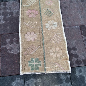 Door mat 2.5×1.46 ft Turkish Rugs vintage rugs