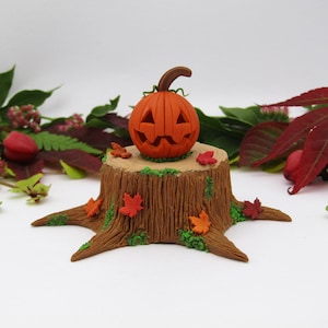 Pumpkin Ornament, Halloween Pumpkin Lantern, Pumpkin Sculpture, Halloween Decoration Handmade, Mini Pumpkin Diorama, Halloween Unique Gift
