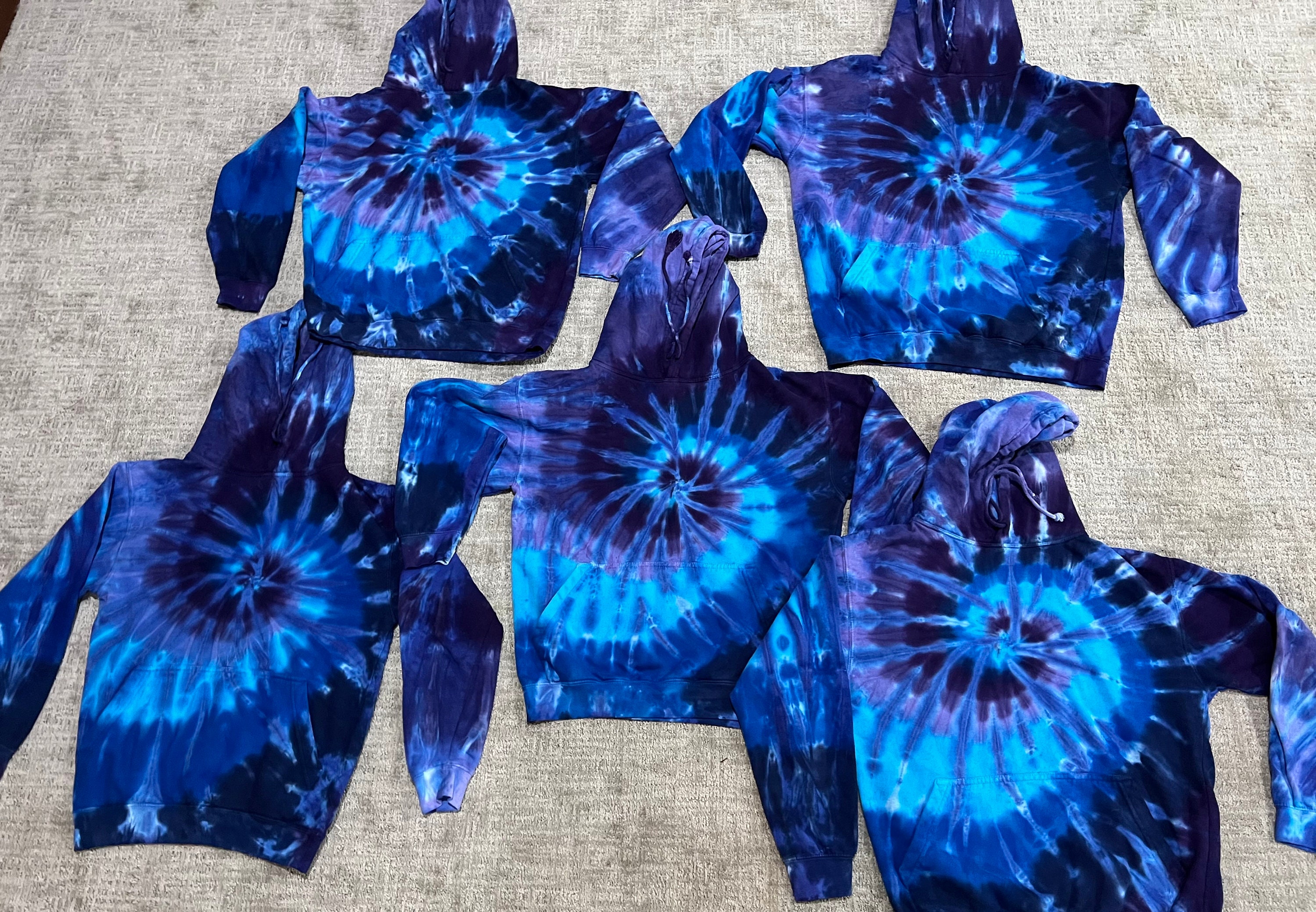 Blue tye dye sweatshirt hotsell