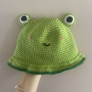 Gehäkelter Frosch-Eimer-Hut