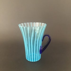 Fenton Handled Blue Rib Optic Ice Tea/Lemonade Tumbler. Glows under UV Light.