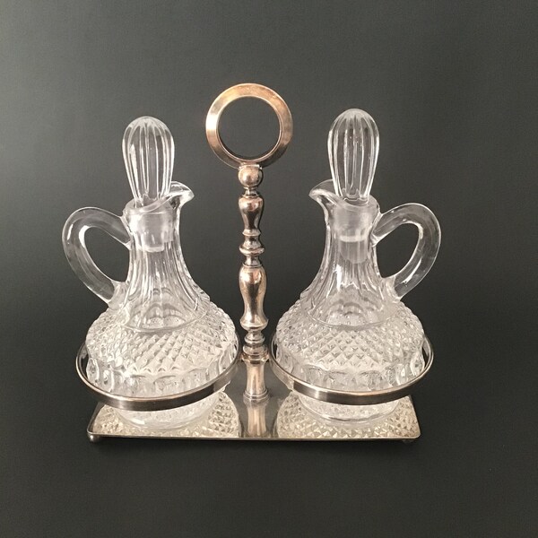 Vintage cruet set, silverplated stand, marked WA Italy, 2 clear glass bottles/cruets with stoppers