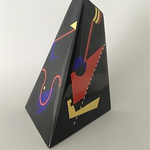 Toyo Rhythm modern ceramic vase designed by Scott Sumner