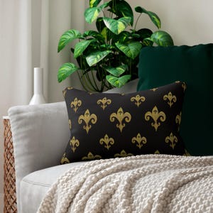 Cuscino lombare con motivo giglio dorato / Cuscino decorativo nero e metallizzato