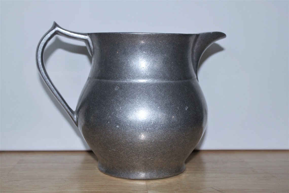 Vintage Wilton pewter pitcher Wilton Columbia colonial style Etsy