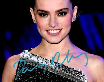 Daisy Ridley Autograph | Star Wars | Chaos Walking | Signed Photo 6x8 | Signature with COA