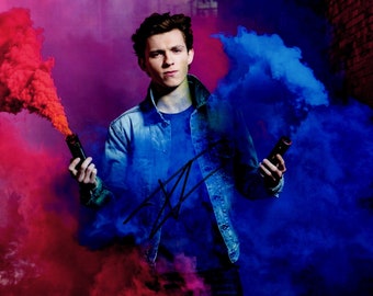 Tom Holland Autograph | Spider-Man | Signed Photo  | Signature with COA