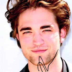 Robert Pattinson Autograph Twilight Tenet The Batman Signed Photo Signature with COA image 1