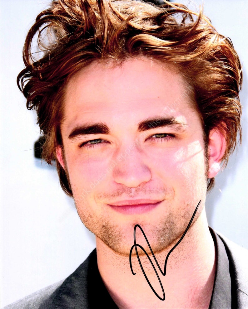 Robert Pattinson Autograph Twilight Tenet The Batman Signed Photo Signature with COA image 1