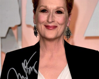 Meryl Streep Autograph Mamma Mia  Signed Photo Signature with COA